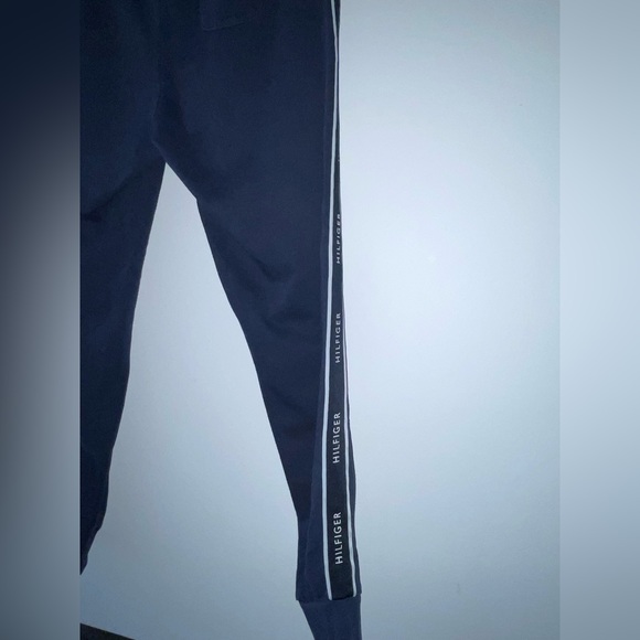 Tommy Hilfiger Sweatpants - Picture 6 of 9